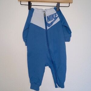 Nike Blue Full Zip Hooded Footless Bodysuit Onesie size 6 month